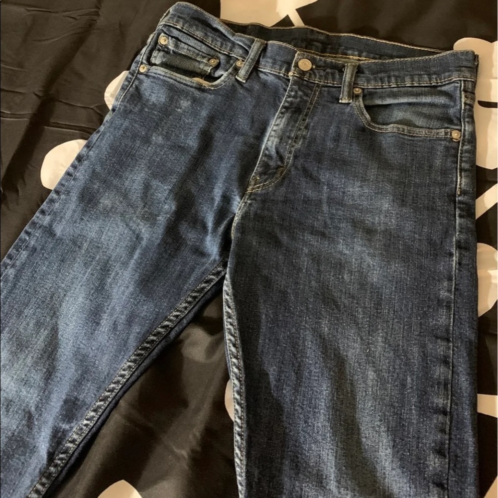 Mens 31*32 Levis in excellent condition!!
